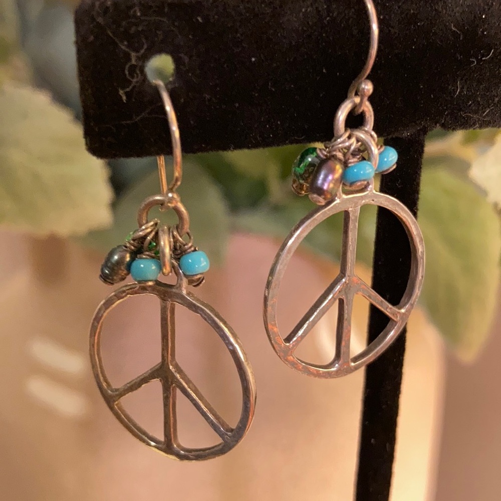 ☮️ Peace sign Earrings 9.25